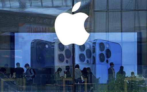 China crackdown on Apple store hits apps for reading Bible, Quran