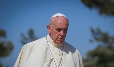 Pope meets Abbas, calls for 'two-state solution'