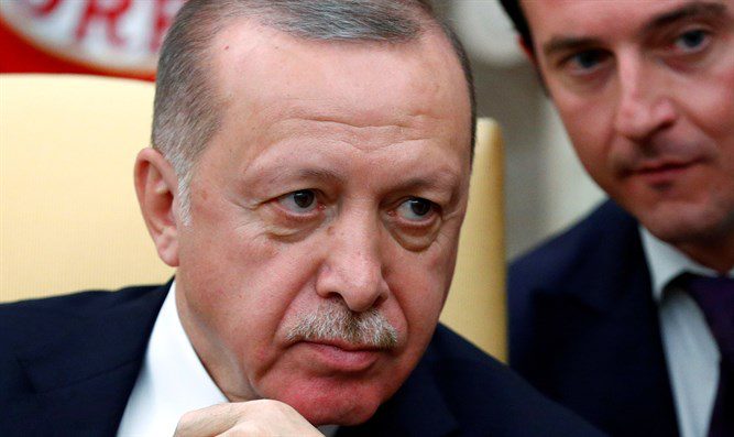 Under much pressure, Erdoğan attempts to make nice with Israel