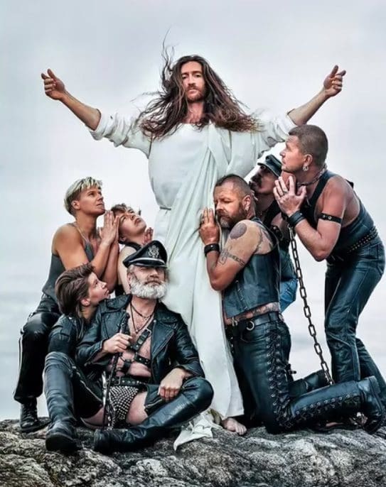 Symbolic Pics of the Month 05/23 17 jesus1 Symbolic Pics of the Month 05/23